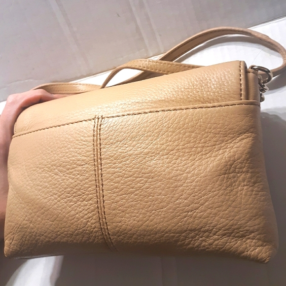 Brand New-CALVIN KLEIN small Chain Crossbody B - Picture 8 of 16